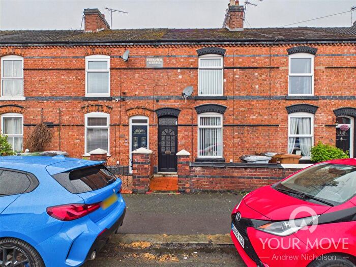 2 Bedroom Terraced House For Sale In Hungerford Avenue, Crewe, Cheshire, CW1