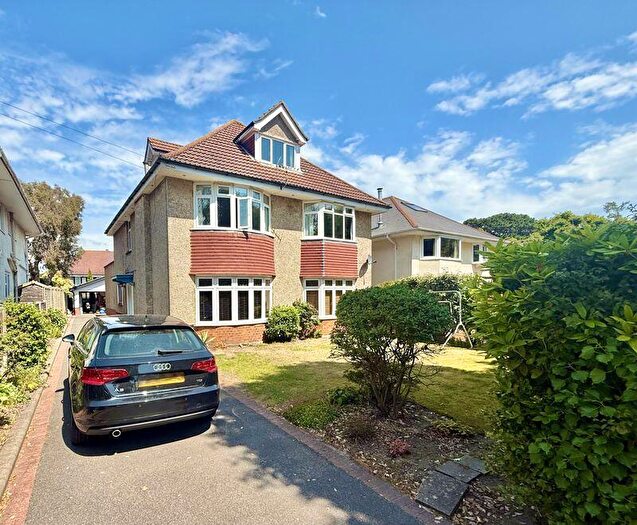 2 Bedroom Flat For Sale In Rotherfield Road, Southbourne, BH5