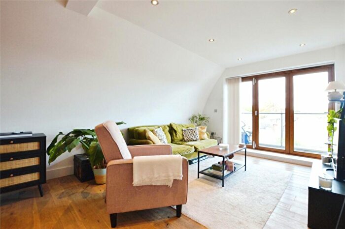 1 Bedroom Apartment For Sale In Wentworth House, Pyrford Road, West Byfleet, Surrey, KT14