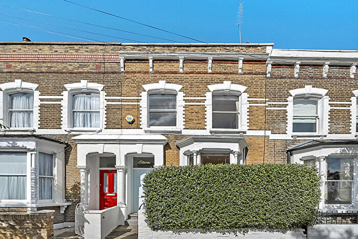 5 Bedroom Terraced House For Sale In Hollar Road, London, N16