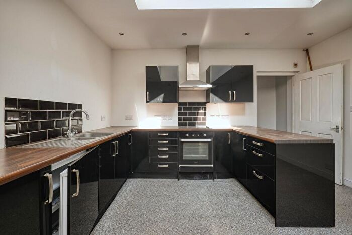 2 Bedroom House For Sale In King Street, Ramsgate, Kent, CT11