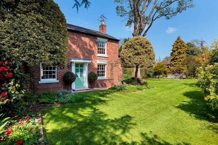 4 Bedroom Detached House For Sale In Eggbridge Lane, Waverton, Chester, CH3