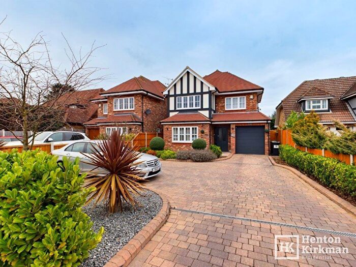 5 Bedroom Detached House For Sale In Potash Road, Billericay, Essex, CM11