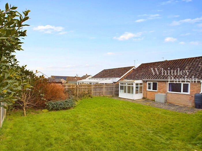 3 Bedroom Detached Bungalow For Sale In Beech Way, Dickleburgh, IP21