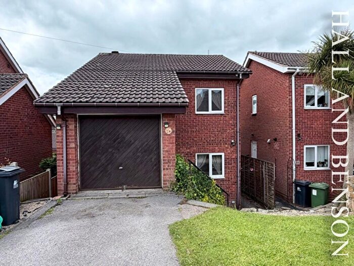 3 Bedroom Semi Detached House To Rent In Stoke Close, Belper, DE56
