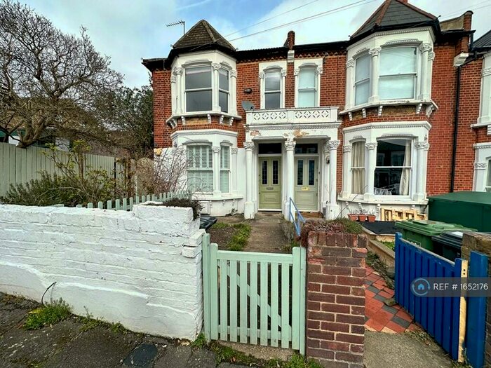 2 Bedroom Maisonette To Rent In Kinver Road, London, SE26