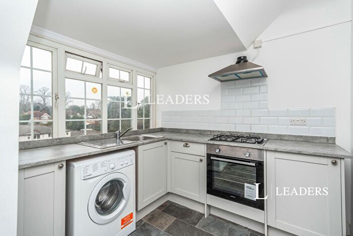 1 Bedroom Flat To Rent In Addis Square, Portswood Road, Southampton, SO17