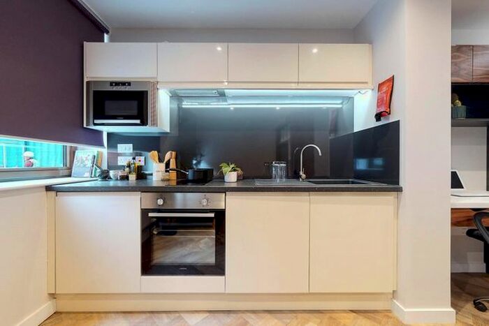 Studio To Rent In Belgrave Street, Leeds, LS2