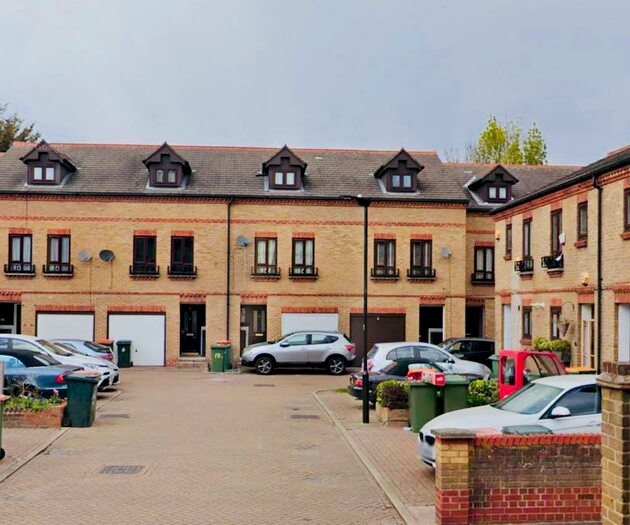 7 Bedroom Maisonette To Rent In Pepper Close, Beckton, London, E6