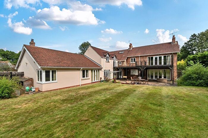 5 Bedroom Detached House For Sale In Nunburnholme, York, YO42