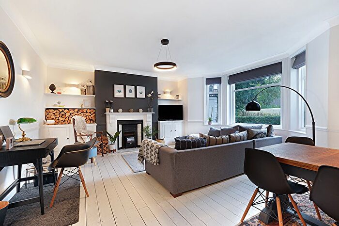 1 Bedroom Flat For Sale In Spencer Road, London, W4