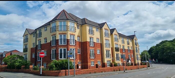 2 Bedroom Flat For Sale In Actonville Avenue, Manchester, M22