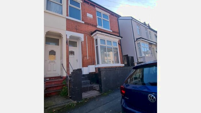 3 Bedroom Property To Rent In Rayleigh Road, Wolverhampton, WV3