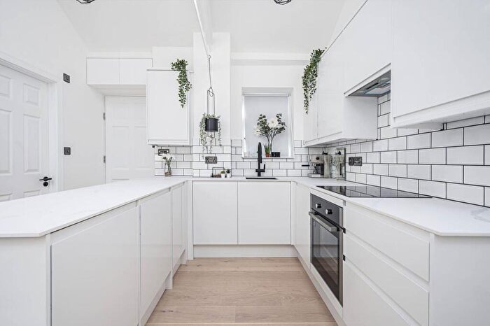 Studio To Rent In Magri Walk, Whitechapel, London, E1