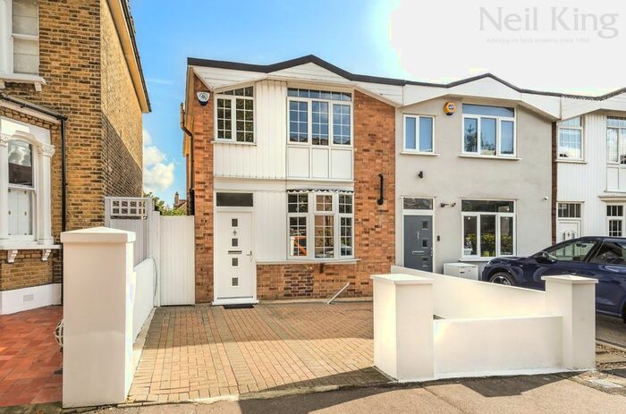 2 Bedroom Terraced House To Rent In Lansdowne Villas, Lansdowne Road, South Woodford, London, E18