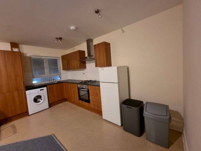 1 Bedroom Flat To Rent In Southwark Park Road, London, SE16