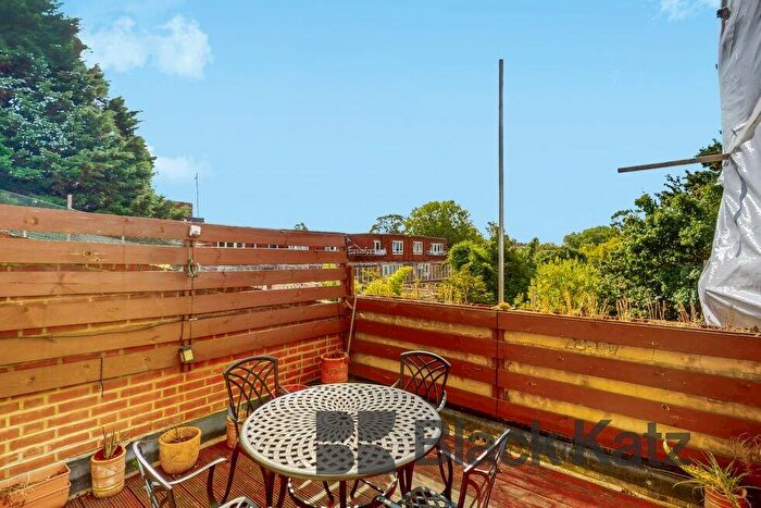 3 Bedroom Flat To Rent In Netherwood Street, West Hampstead (Inclusive Of Gas), NW6