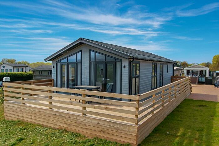2 Bedroom Lodge For Sale In Great Hadham Country Club, Great Hadham Road, Bishop's Stortford, SG10