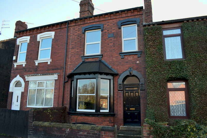 3 Bedroom Terraced House To Rent In Sparable Lane, Wakefield, WF1