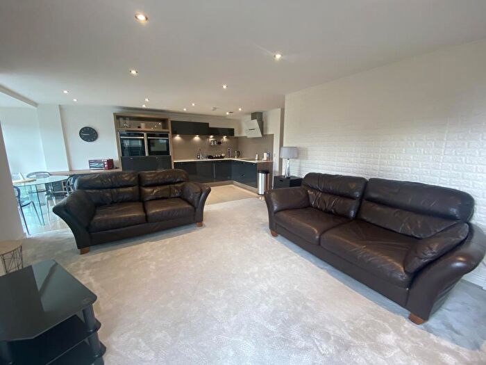 2 Bedroom Apartment To Rent In , Whitworth St West, Manchester, M1