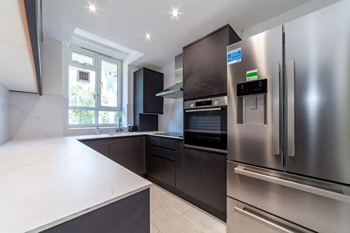 3 Bedroom Flat To Rent In Darlan Road, Lancaster Court Darlan Road, SW6