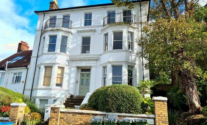 1 Bedroom Flat To Rent In Eglinton Hill, Shooters Hill, London, SE18