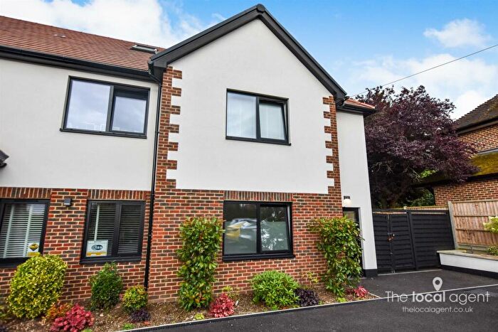 1 Bedroom Flat To Rent In Fir Tree Road, Epsom, KT17