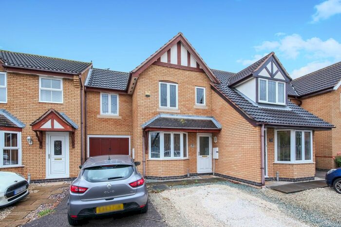 3 Bedroom Terraced House To Rent In Partridge Chase, Bicester, OX26