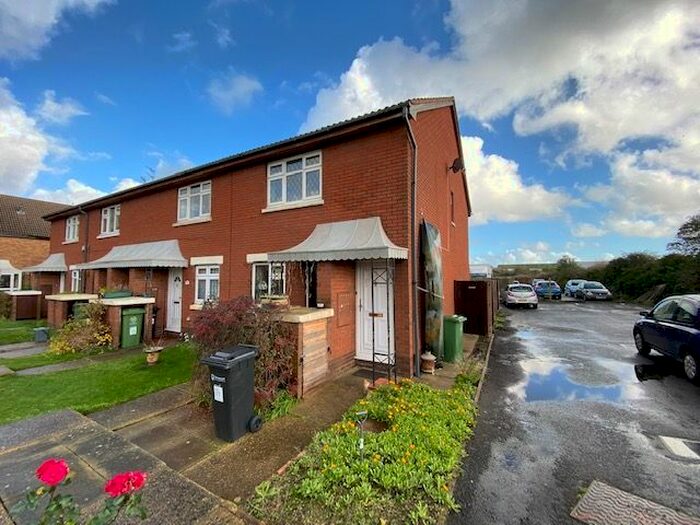 1 Bedroom Flat To Rent In Kirtley Close, Drayton, Portsmouth, PO6