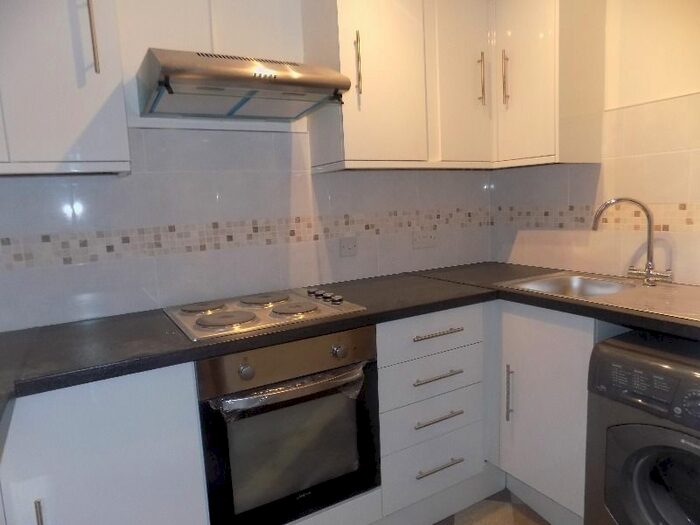1 Bedroom Flat To Rent In Burghead Place, Linthouse, Glasgow, G51