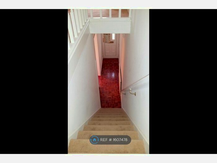 3 Bedroom Terraced House To Rent In Vickers Road, Erith, DA8