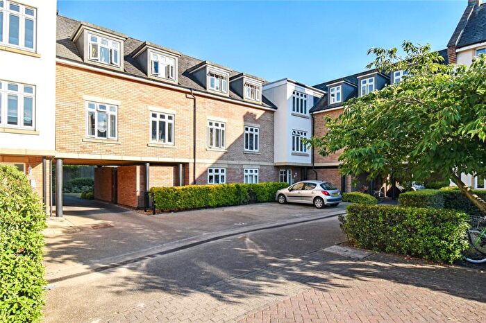 1 Bedroom Apartment To Rent In Pearl Close, Cambridge, CB4