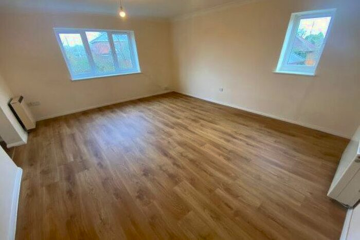 2 Bedroom Flat To Rent In Barnes Court, Bristol BS34