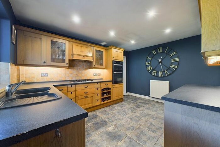 3 Bedroom Detached Bungalow For Sale In Pheasants Rise, Rowrah, Frizington, CA26