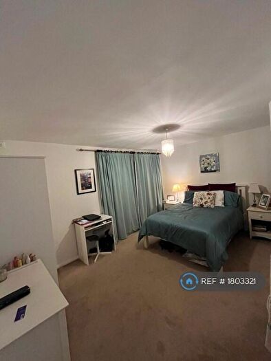 1 Bedroom Flat To Rent In Wycombe Court, London, SE3