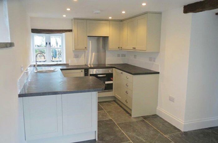 1 Bedroom Barn Conversion To Rent In Five Lanes, Launceston, PL15