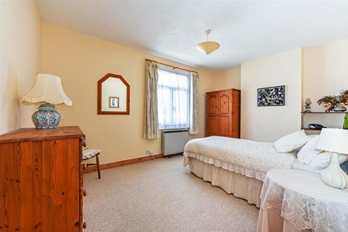 2 Bedroom End Of Terrace House For Sale In Caledonian Road, Chichester, PO19