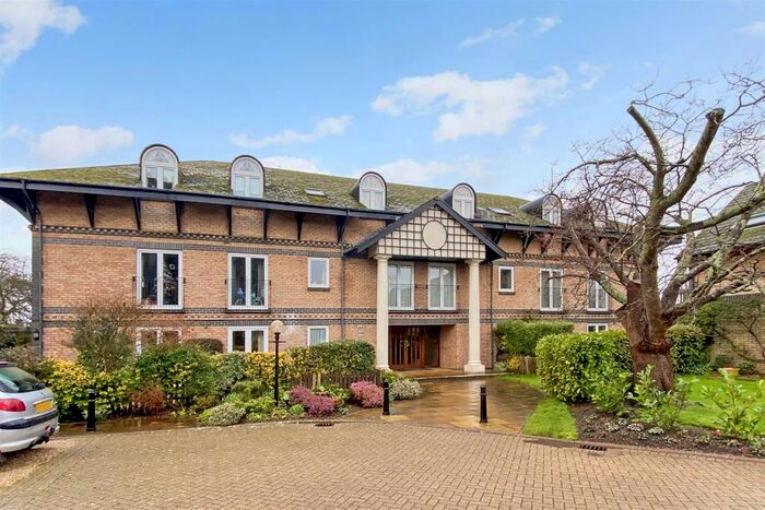 2 Bedroom Apartment To Rent In Nyton Road, Westergate, PO20