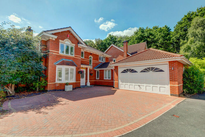 4 Bedroom Detached House To Rent In Rothwell Drive, B91