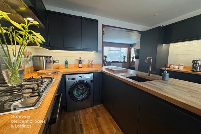 3 Bedroom Semi-Detached House For Sale In Yeldham Road, Sible Hedingham, Halstead, CO9