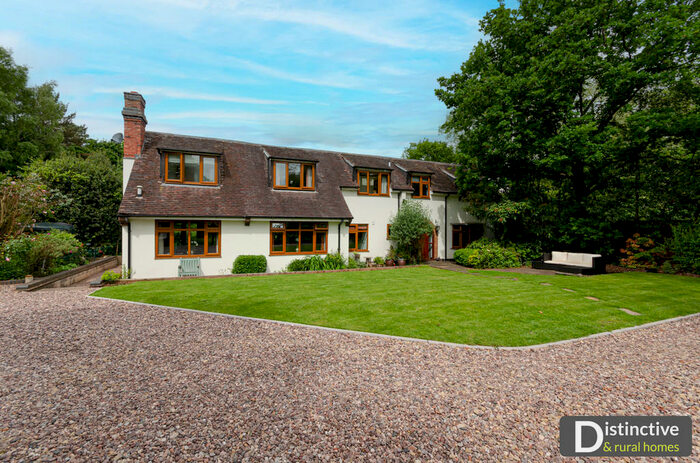 4 Bedroom Detached House For Sale In Bodymoor Heath Lane, Bodymoor Heath, B76