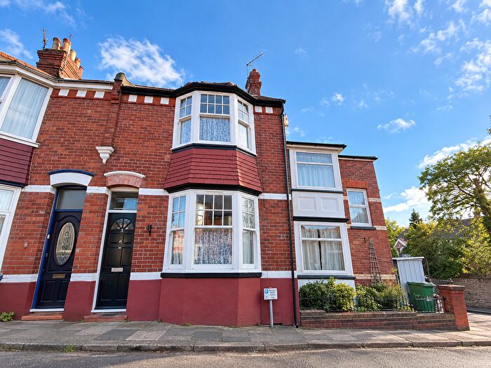 2 Bedroom Terraced House For Sale In Cedars Road, Exeter, EX2