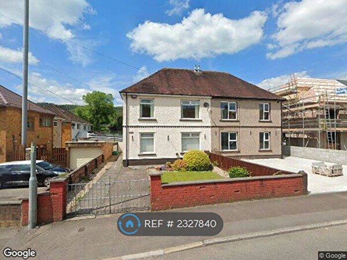 3 Bedroom Semi-Detached House To Rent In Park Avenue, Glynneath, Neath, SA11