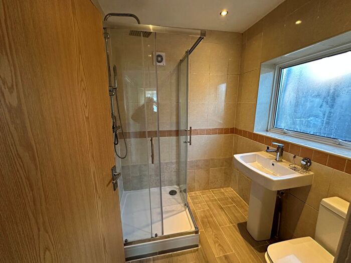 1 Bedroom Flat To Rent In The Vale, London, NW11