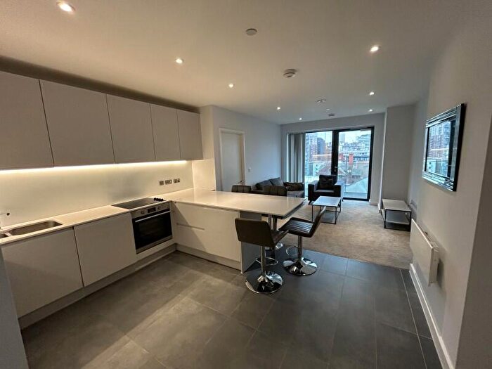 2 Bedroom Apartment To Rent In Block A :: Local Blackfriars, M3