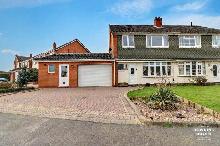 3 Bedroom Semi-Detached House For Sale In Dyott Avenue, Whittington, Lichfield, WS14