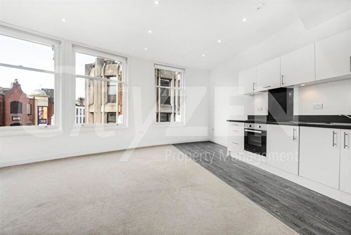 2 Bedroom Flat To Rent In High Street, Reading, RG1