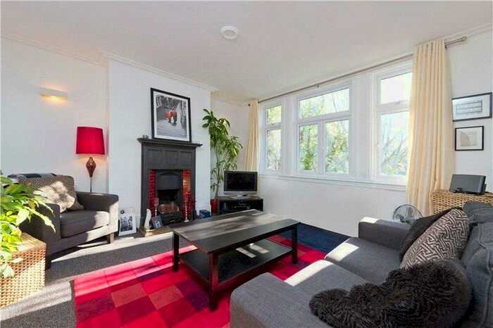 1 Bedroom Flat To Rent In North Worple Way, Mortlake, SW14