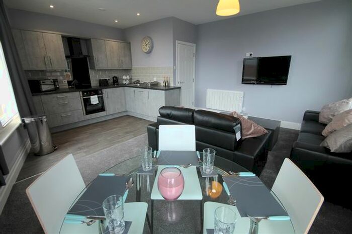 3 Bedroom Flat To Rent In Gallowgate Apartments, City Centre, NE1