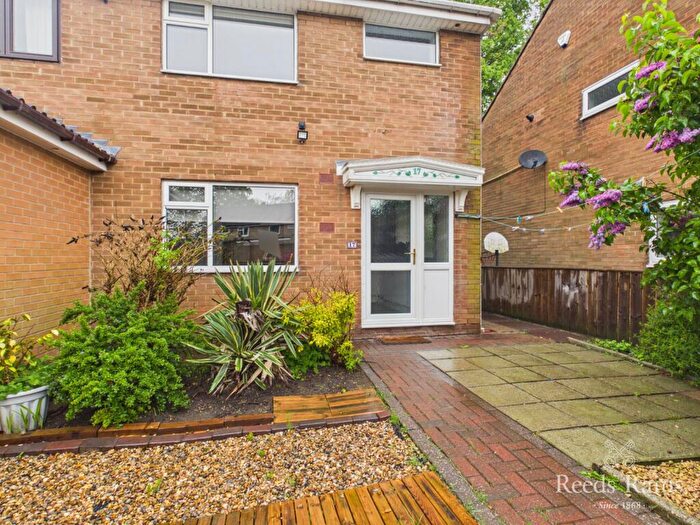 3 Bedroom Semi-Detached House To Rent In Carrsdale, Durham, DH1